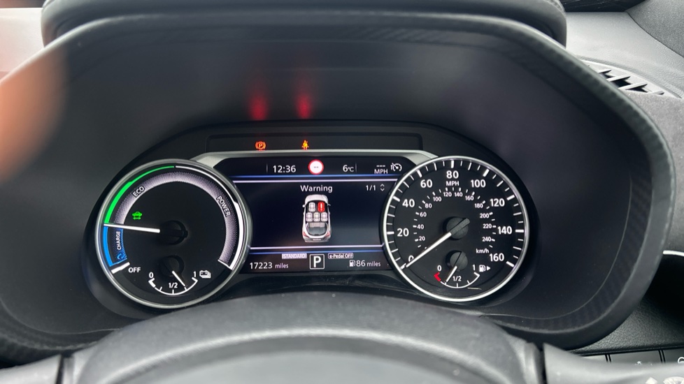 Nissan Juke 1.6 Hybrid Tekna+ 5dr Auto Hybrid Hatchback - Image 18