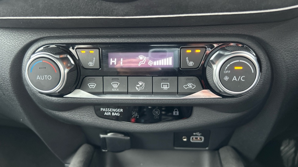 Nissan Juke 1.6 Hybrid Tekna+ 5dr Auto Hybrid Hatchback - Image 24