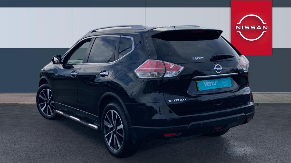 Nissan X-Trail 1.6 dCi Tekna 5dr 4WD [7 Seat] Diesel Station Wagon - Image 2