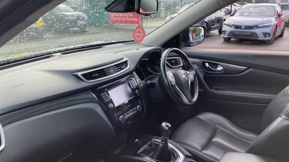 Nissan X-Trail 1.6 dCi Tekna 5dr 4WD [7 Seat] Diesel Station Wagon - Image 9
