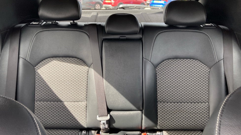 Kia Xceed 1.0T GDi ISG Connect 5dr Petrol Hatchback - Image 15