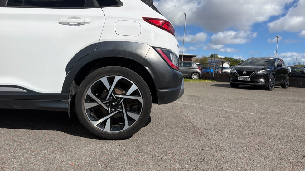 Hyundai KONA 1.0 TGDi 48V MHEV Premium 5dr Petrol Hatchback - Image 7