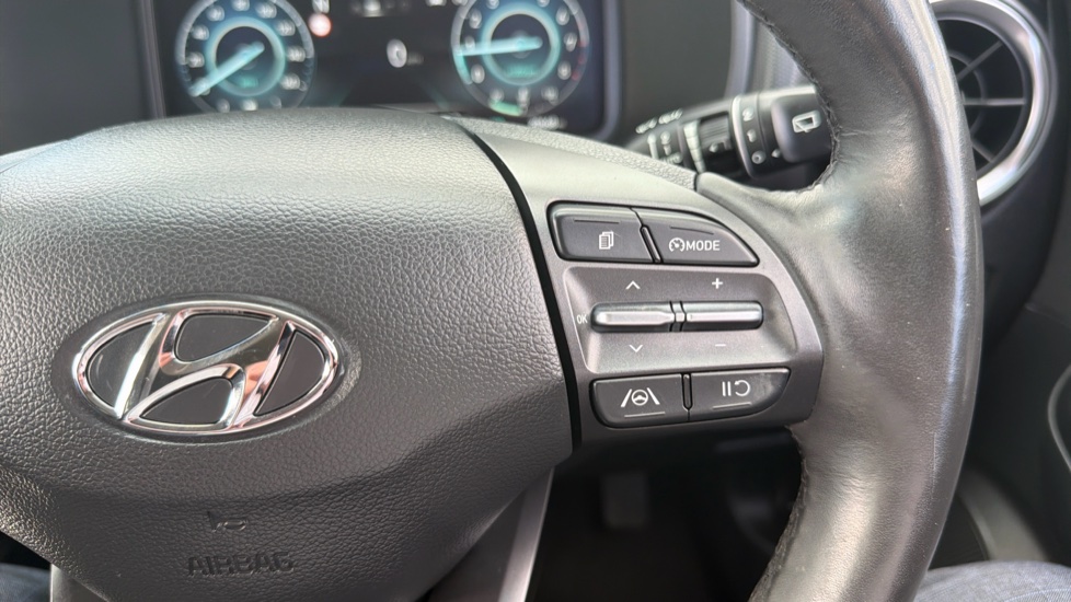 Hyundai KONA 1.0 TGDi 48V MHEV Premium 5dr Petrol Hatchback - Image 22