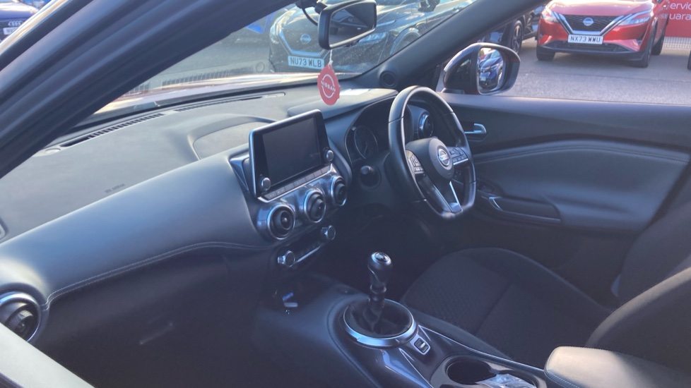 Nissan Juke 1.0 DiG-T 114 N-Connecta 5dr Petrol Hatchback - Image 9