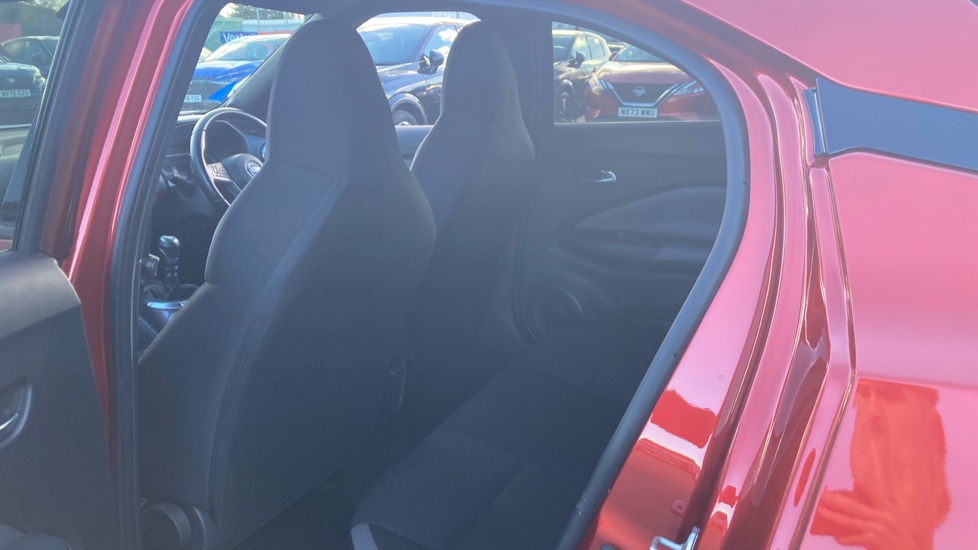 Nissan Juke 1.0 DiG-T 114 N-Connecta 5dr Petrol Hatchback - Image 16