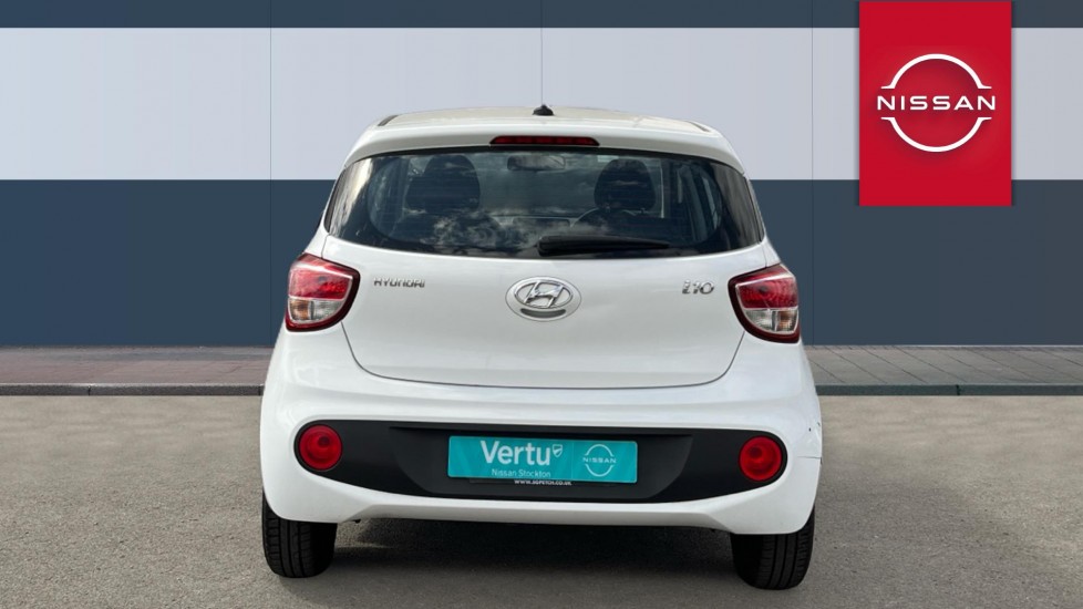 Hyundai i10 1.0 SE 5dr Petrol Hatchback - Image 6