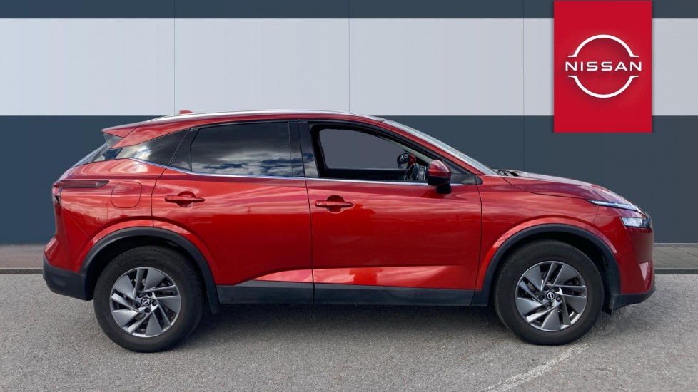 Nissan Qashqai 1.3 DiG-T MH 158 Acenta Premium 5dr Xtronic Petrol Hatchback - Image 5