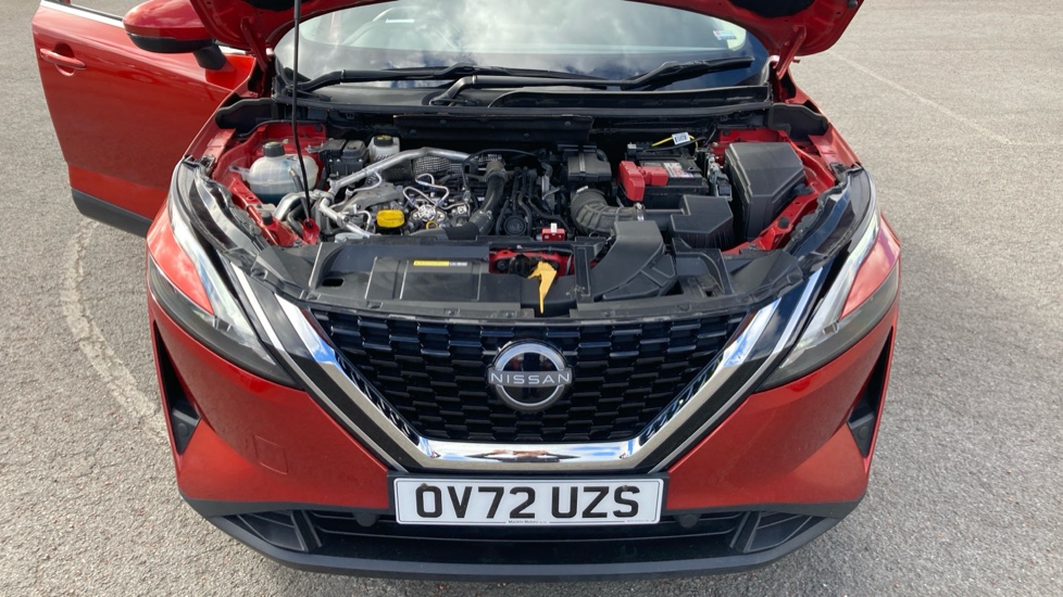 Nissan Qashqai 1.3 DiG-T MH 158 Acenta Premium 5dr Xtronic Petrol Hatchback - Image 8