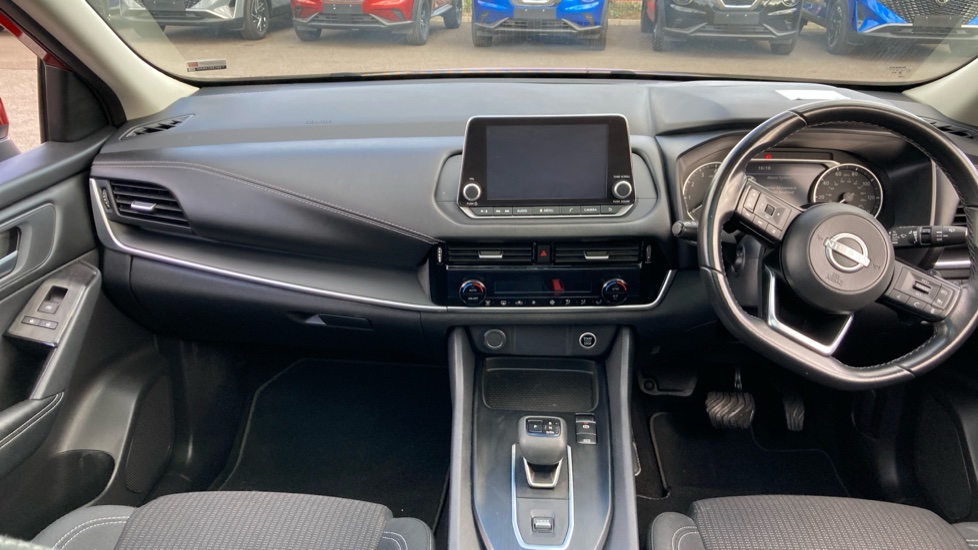 Nissan Qashqai 1.3 DiG-T MH 158 Acenta Premium 5dr Xtronic Petrol Hatchback - Image 10