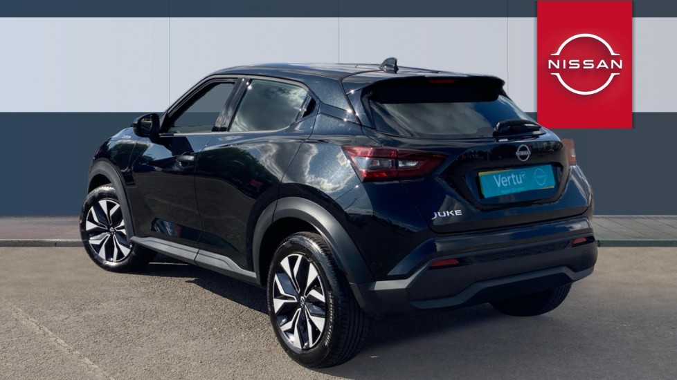 Nissan Juke 1.0 DiG-T Acenta Premium 5dr DCT Petrol Hatchback - Image 2