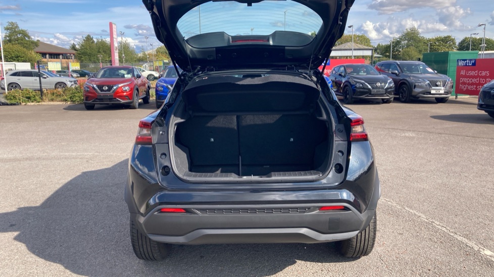 Nissan Juke 1.0 DiG-T Acenta Premium 5dr DCT Petrol Hatchback - Image 4