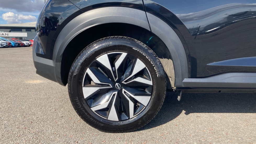 Nissan Juke 1.0 DiG-T Acenta Premium 5dr DCT Petrol Hatchback - Image 7