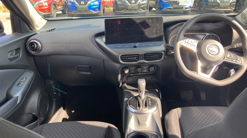 Nissan Juke 1.0 DiG-T Acenta Premium 5dr DCT Petrol Hatchback - Image 10
