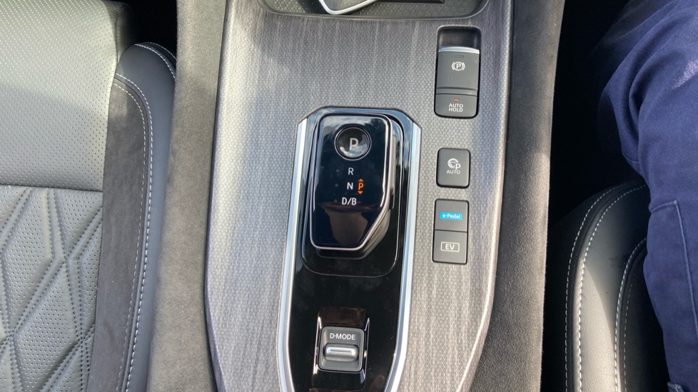 Nissan Qashqai 1.5 E-Power 205 Tekna+ 5dr Auto Hybrid Hatchback - Image 13