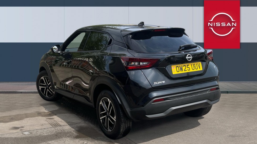 Nissan Juke 1.0 DiG-T N-Connecta 5dr Petrol Hatchback - Image 2