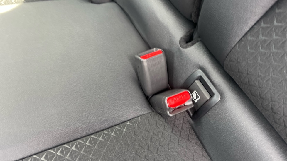 Nissan Juke 1.0 DiG-T N-Connecta 5dr Petrol Hatchback - Image 17
