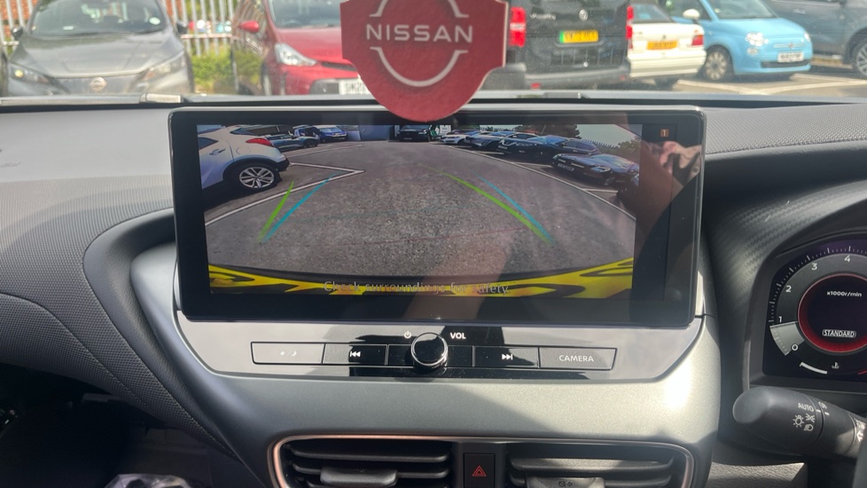 Nissan Juke 1.0 DiG-T N-Connecta 5dr Petrol Hatchback - Image 21