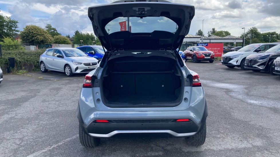 Nissan Juke 1.6 Hybrid Tekna+ 5dr Auto Hybrid Hatchback - Image 4