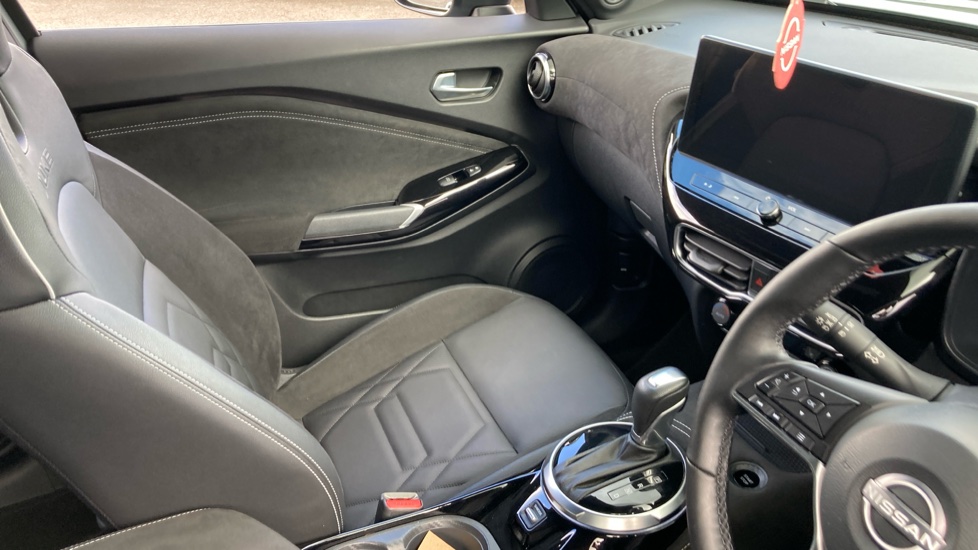 Nissan Juke 1.6 Hybrid Tekna+ 5dr Auto Hybrid Hatchback - Image 14