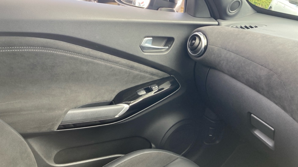 Nissan Juke 1.6 Hybrid Tekna+ 5dr Auto Hybrid Hatchback - Image 24