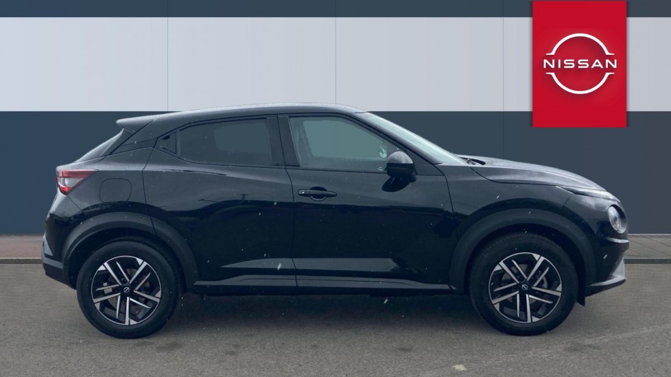 Nissan Juke 1.0 DiG-T N-Connecta 5dr Petrol Hatchback - Image 5
