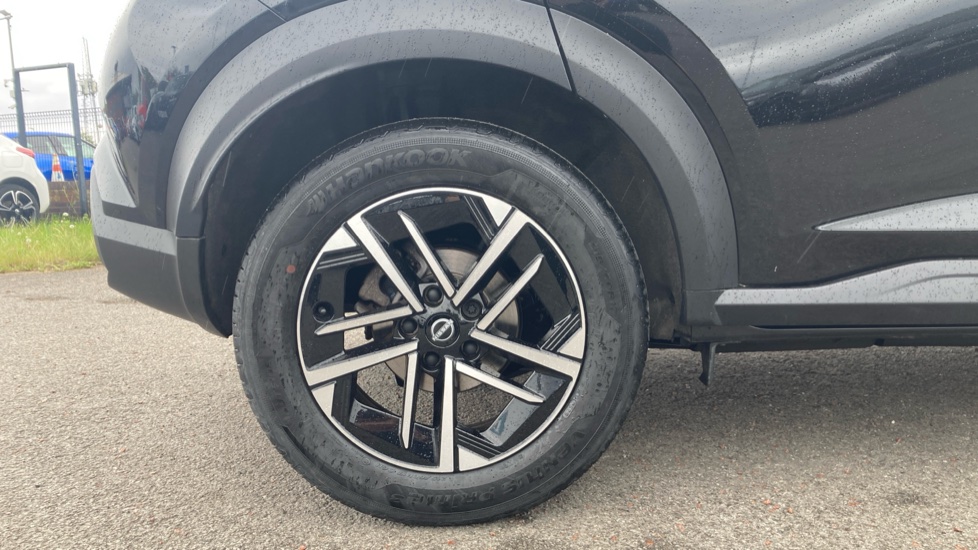 Nissan Juke 1.0 DiG-T N-Connecta 5dr Petrol Hatchback - Image 7