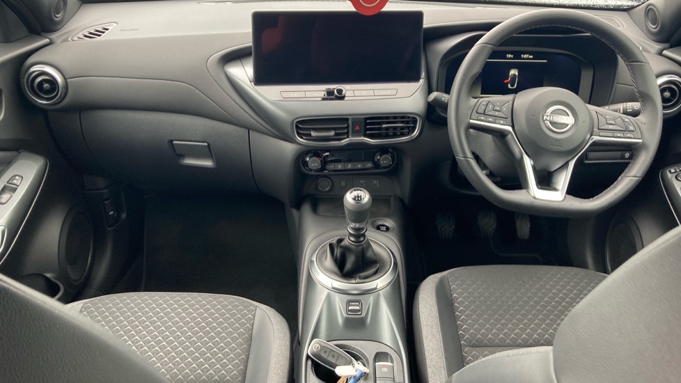 Nissan Juke 1.0 DiG-T N-Connecta 5dr Petrol Hatchback - Image 10