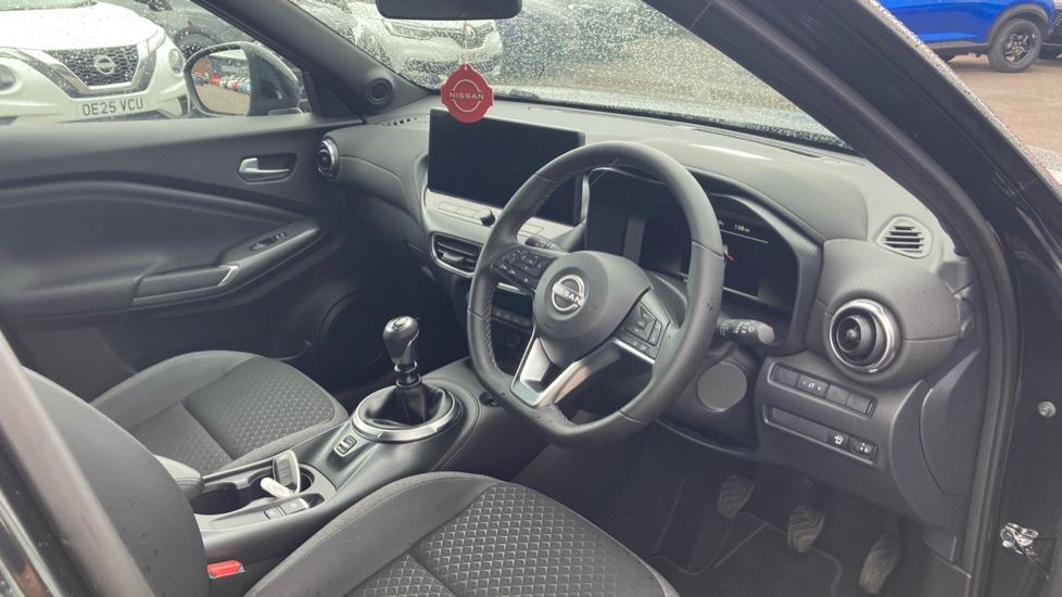 Nissan Juke 1.0 DiG-T N-Connecta 5dr Petrol Hatchback - Image 11