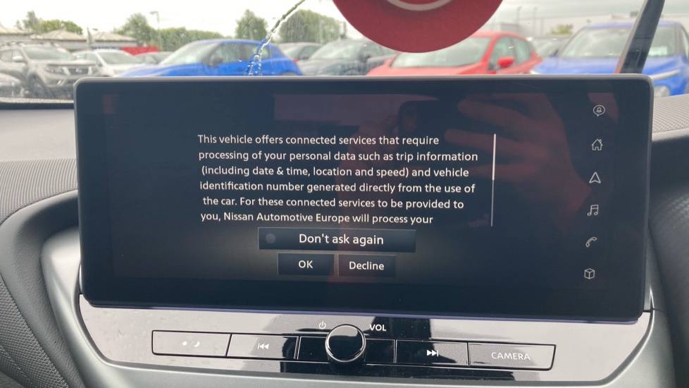 Nissan Juke 1.0 DiG-T N-Connecta 5dr Petrol Hatchback - Image 12