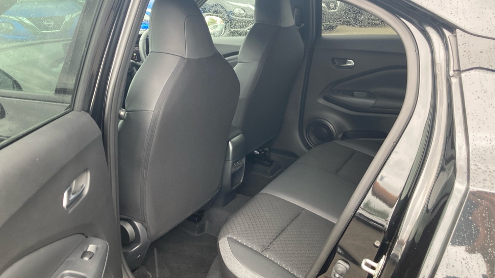 Nissan Juke 1.0 DiG-T N-Connecta 5dr Petrol Hatchback - Image 16