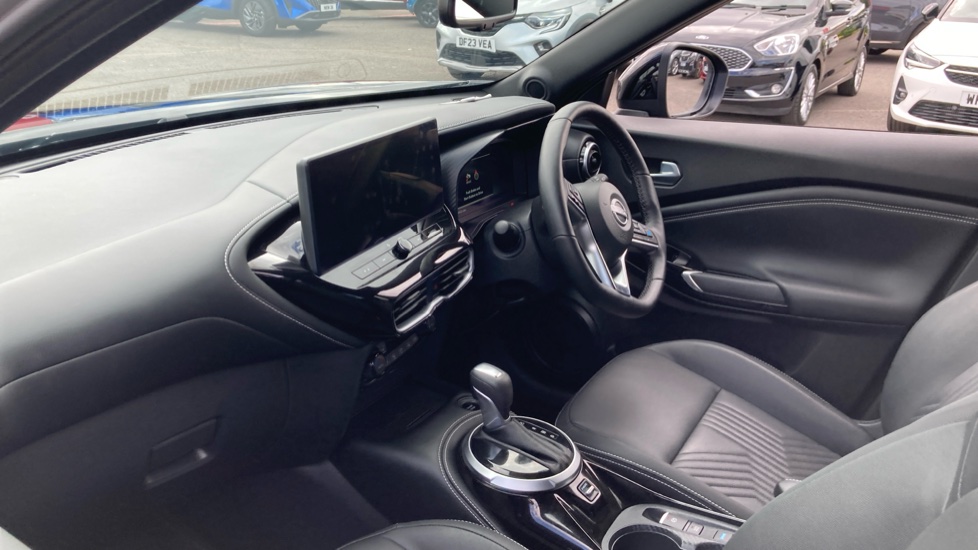 Nissan Juke 1.6 Hybrid Tekna 5dr Auto Hybrid Hatchback - Image 9