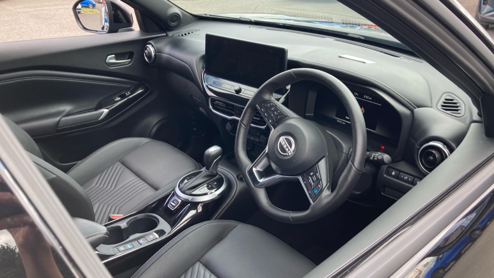 Nissan Juke 1.6 Hybrid Tekna 5dr Auto Hybrid Hatchback - Image 11