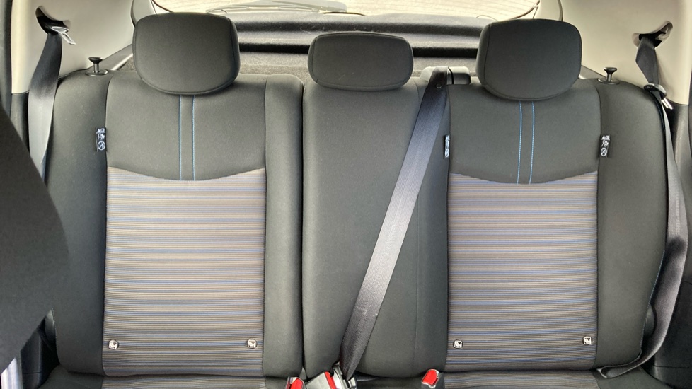 Nissan LEAF 110kW N-Connecta 39kWh 5dr Auto Electric Hatchback - Image 15