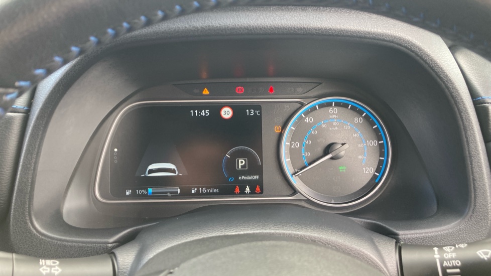 Nissan LEAF 110kW N-Connecta 39kWh 5dr Auto Electric Hatchback - Image 18