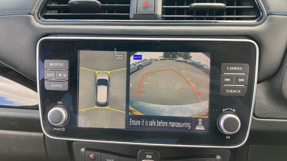 Nissan LEAF 110kW N-Connecta 39kWh 5dr Auto Electric Hatchback - Image 21