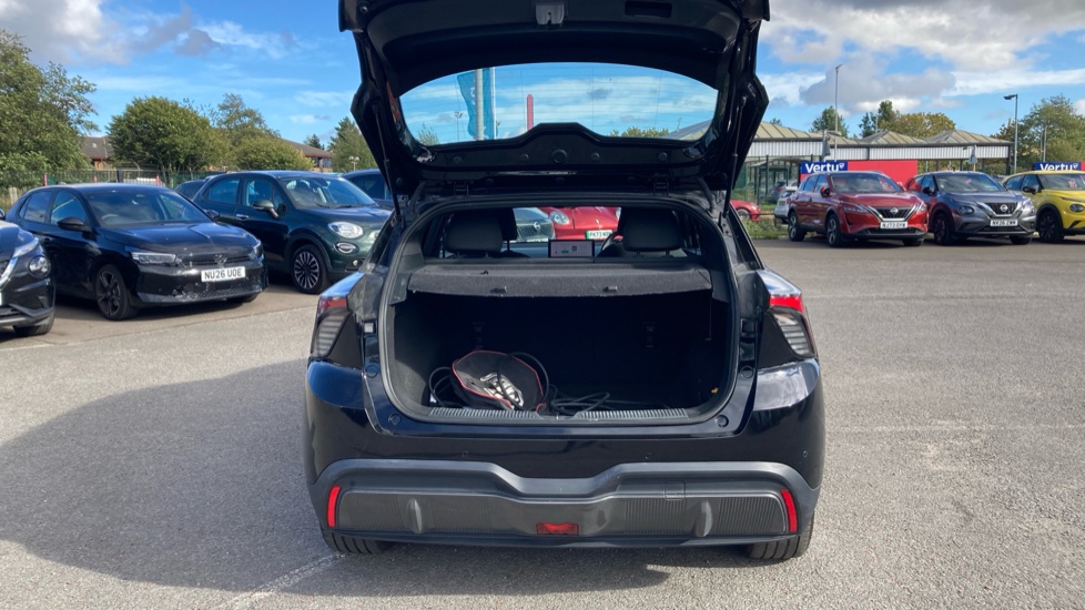 MG MG4 125kW SE EV 51kWh 5dr Auto Electric Hatchback - Image 4
