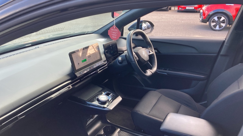 MG MG4 125kW SE EV 51kWh 5dr Auto Electric Hatchback - Image 9