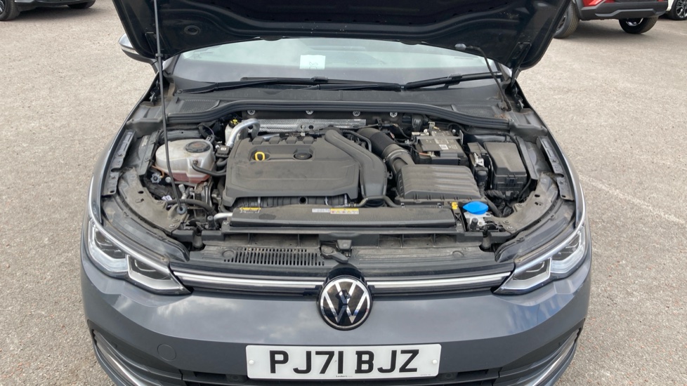 Volkswagen Golf 1.5 eTSI 150 Style 5dr DSG Petrol Hatchback - Image 8