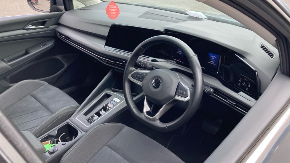 Volkswagen Golf 1.5 eTSI 150 Style 5dr DSG Petrol Hatchback - Image 11