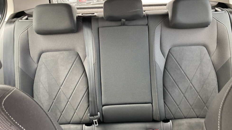 Volkswagen Golf 1.5 eTSI 150 Style 5dr DSG Petrol Hatchback - Image 15