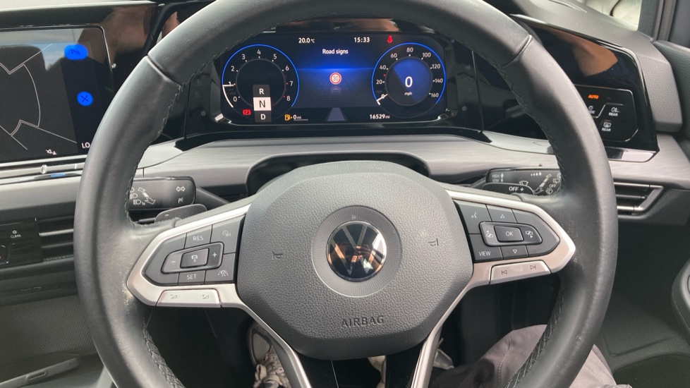 Volkswagen Golf 1.5 eTSI 150 Style 5dr DSG Petrol Hatchback - Image 23
