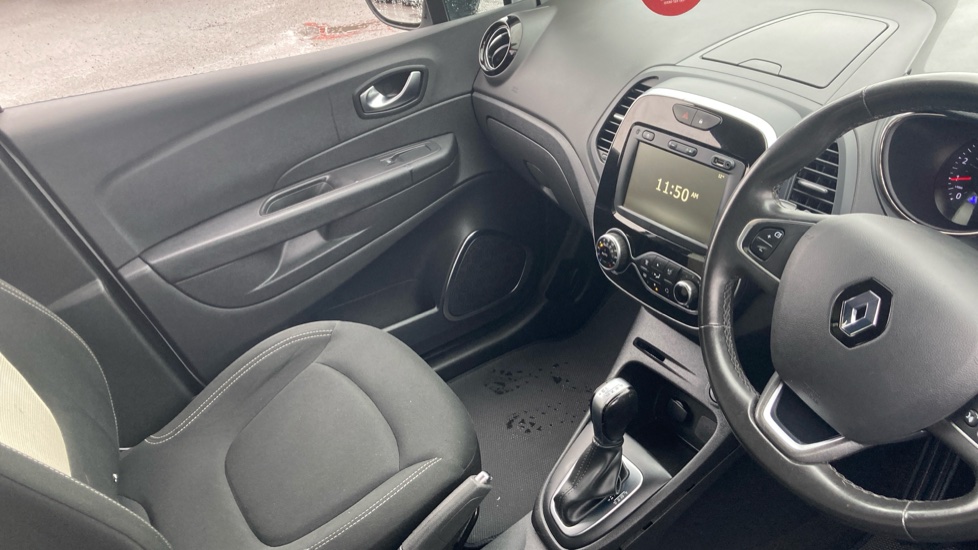 Renault Captur 1.5 dCi 90 Iconic 5dr EDC Diesel Hatchback - Image 14