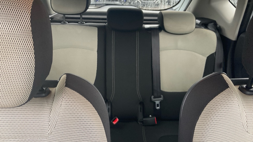 Renault Captur 1.5 dCi 90 Iconic 5dr EDC Diesel Hatchback - Image 15