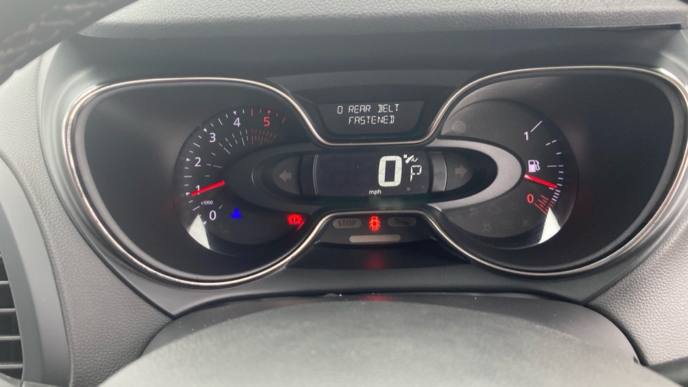 Renault Captur 1.5 dCi 90 Iconic 5dr EDC Diesel Hatchback - Image 18