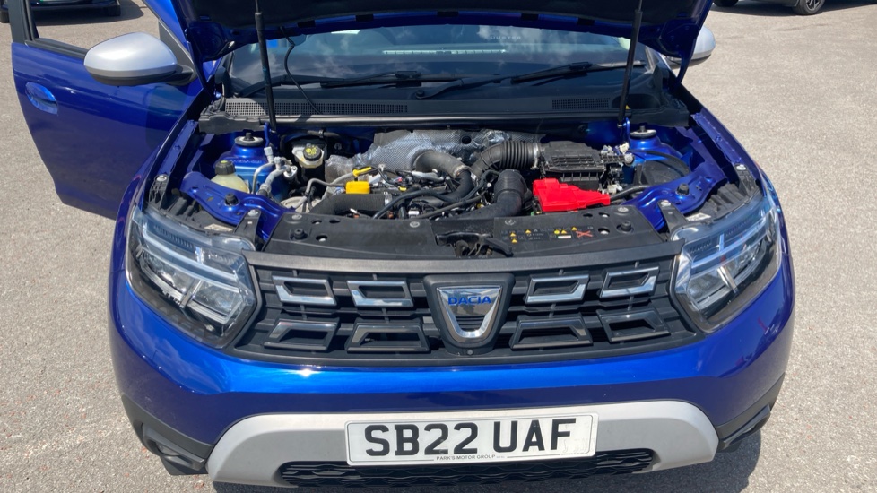 Dacia Duster 1.0 TCe 100 Prestige 5dr Bi Fuel Estate - Image 8