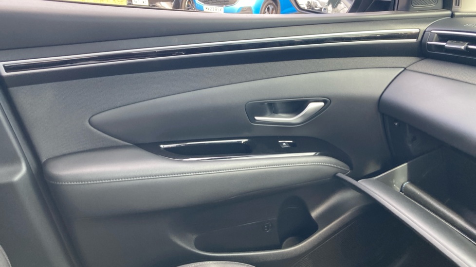 Hyundai TUCSON 1.6 TGDi SE Connect 5dr 2WD Petrol Estate - Image 24