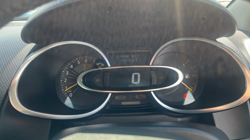 Renault Clio 1.2 16V Dynamique Nav 5dr Petrol Hatchback - Image 18
