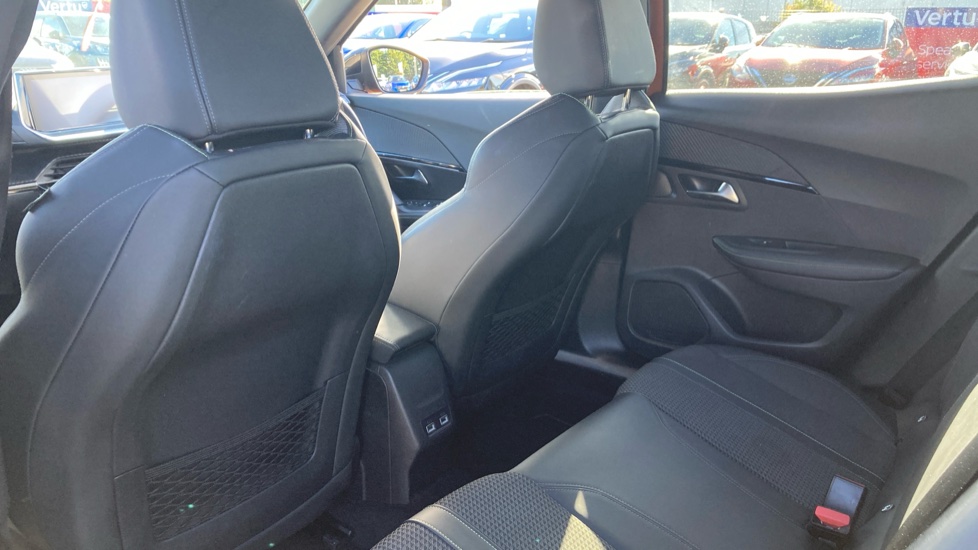 Peugeot 2008 1.2 PureTech 130 GT Line 5dr Petrol Estate - Image 16