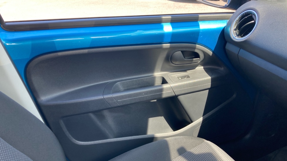 Skoda CITIGO 1.0 MPI Colour Edition 5dr Petrol Hatchback - Image 23