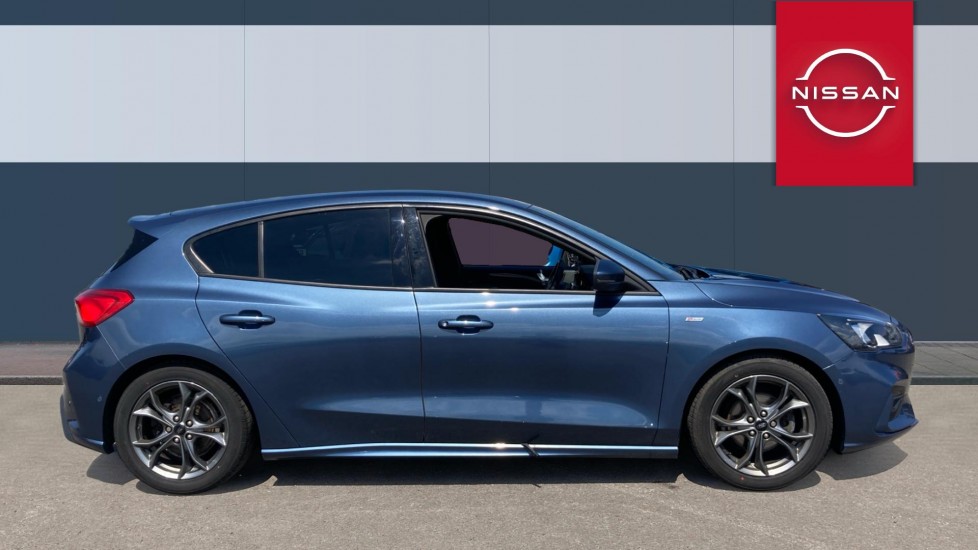 Ford Focus 1.5 EcoBoost 150 ST-Line 5dr Petrol Hatchback - Image 5